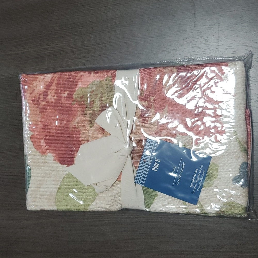 NWT Pier 1 Standard Floral Sham